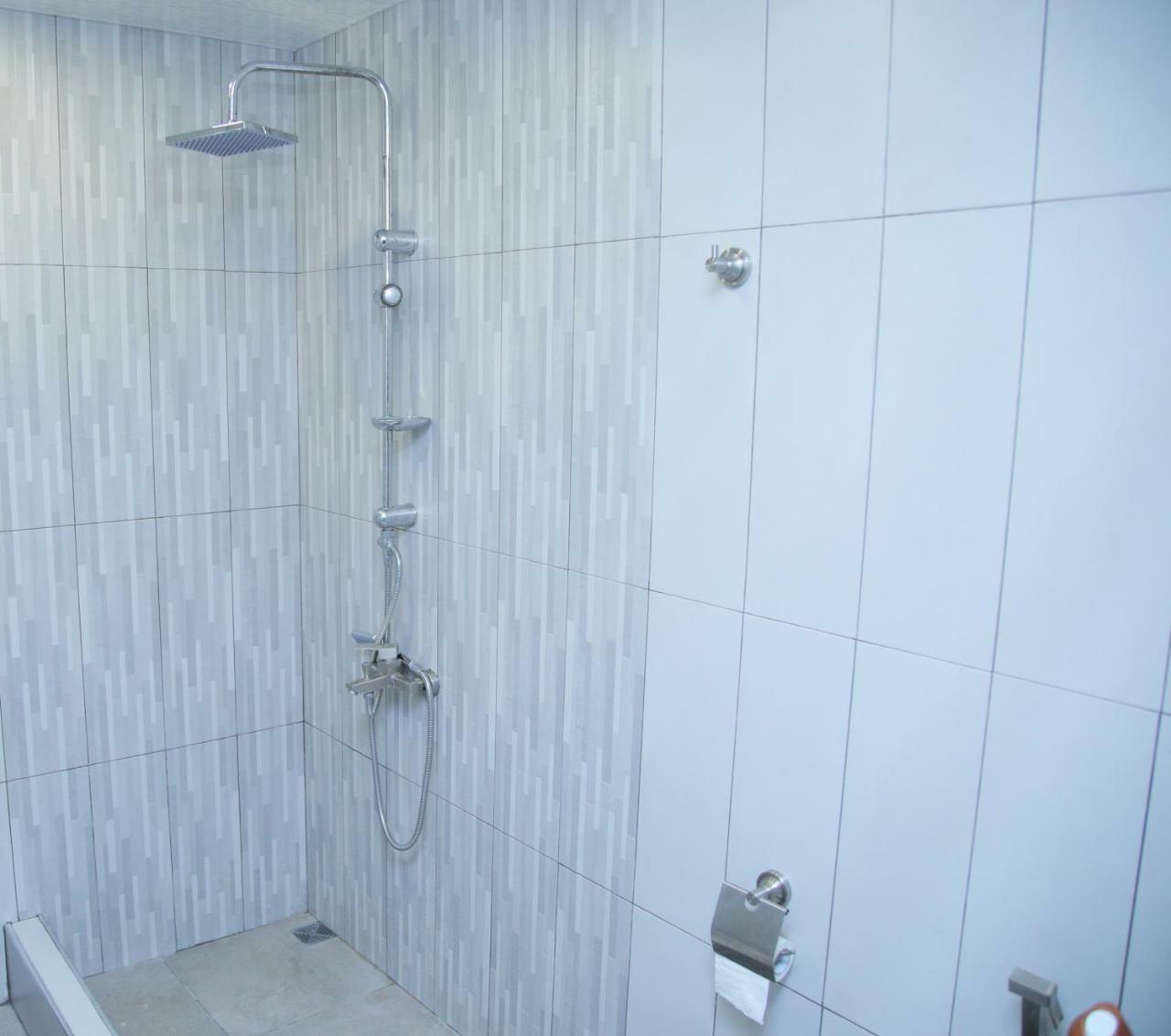 "Royal" Apartment #01 Erevan Esterno foto